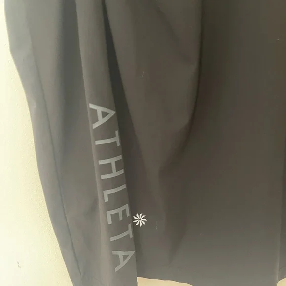 Women’s Athleta Black Long Sleeve Crew Neck Train T-Shirt S - Picture 3 of 6